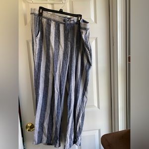 Old navy striped drawstring pants beachy vibe XL Blue and white